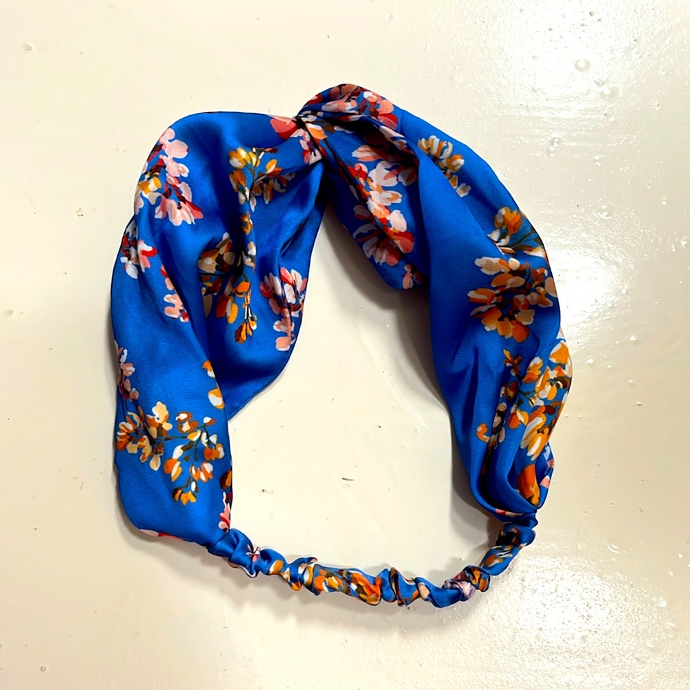Floral headband- never worn